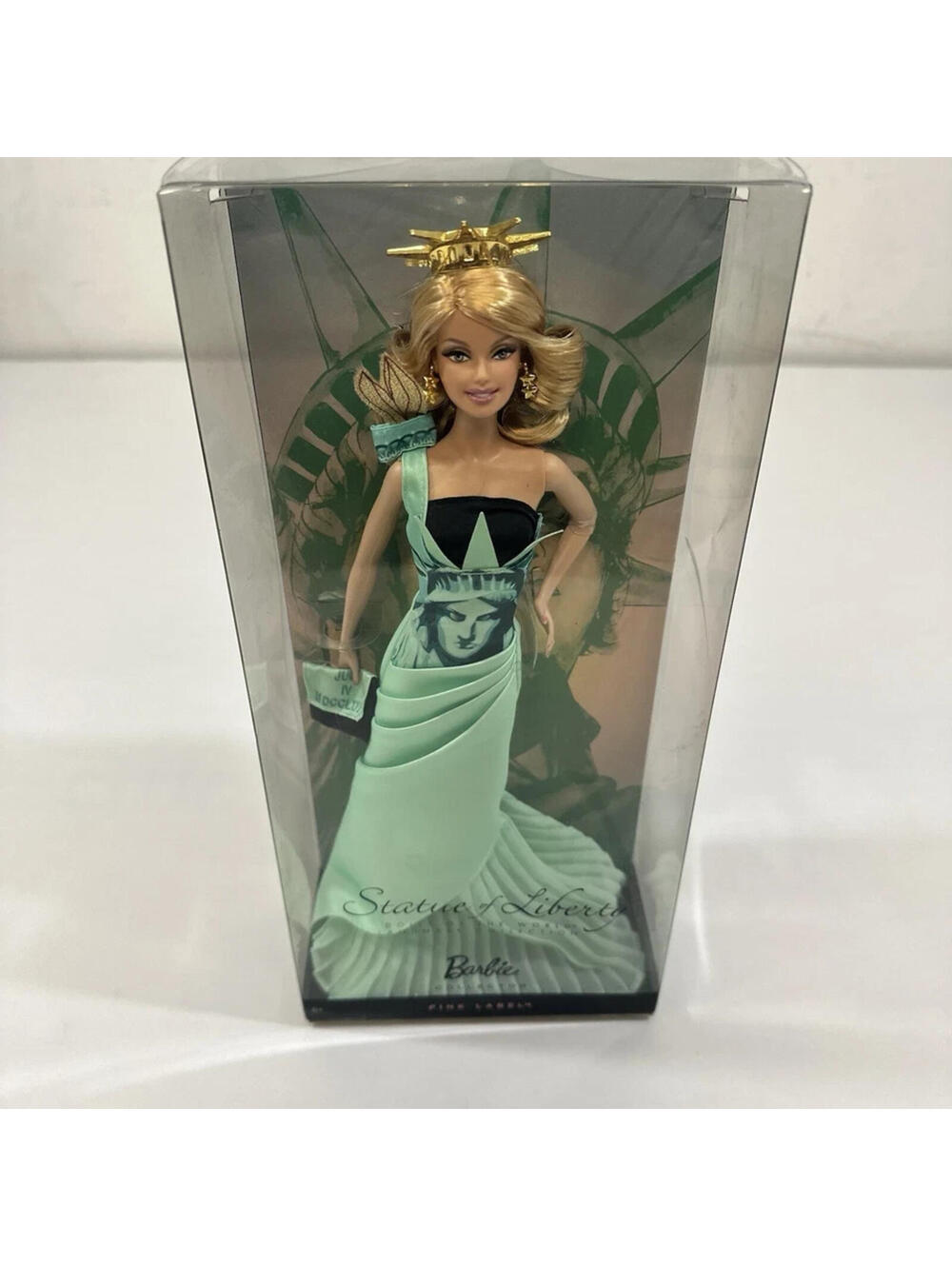 Statue of Liberty Barbie Dolls of the World Landmark Collection NEW 2009 - Picture 2 of 5